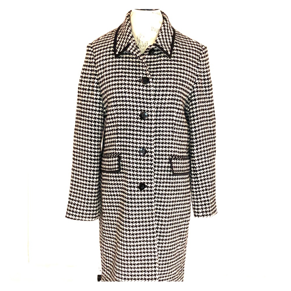 Ladies blazer/ coat